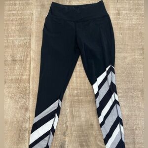 Crown and Ivy Leggings - S